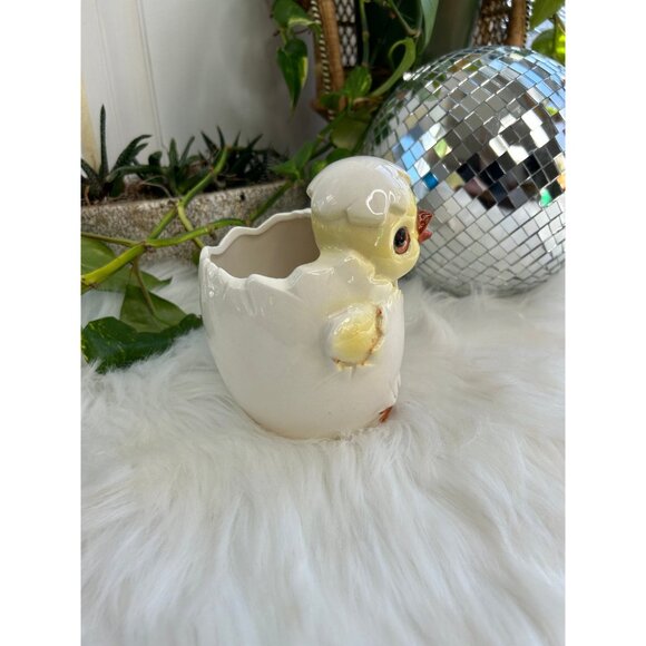 Vintage Easter cracked egg baby chicken planter yellow cute kitschy decor - Picture 3 of 7